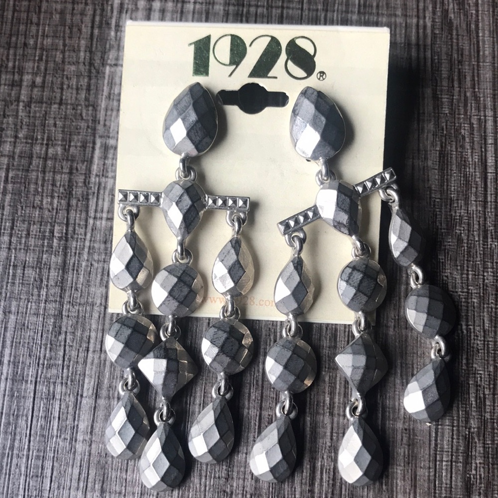 NWT 1928 Chandelier Earrings